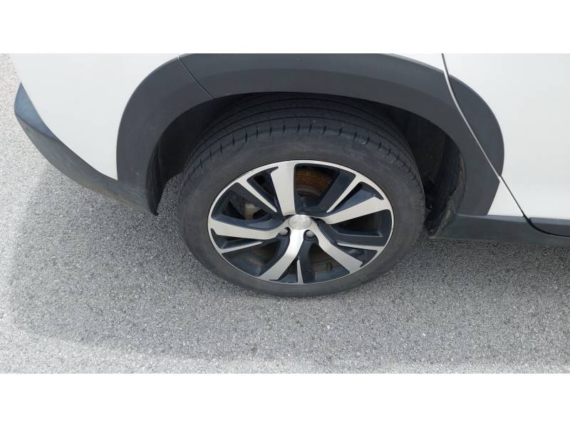 Peugeot 2008 - 1.2 PureTech 110ch S&S BVM5 GT Line